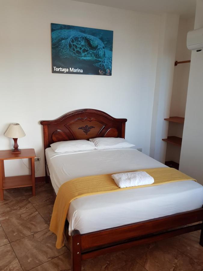 Gloria - Galápagos Inn Puerto Ayora  Esterno foto